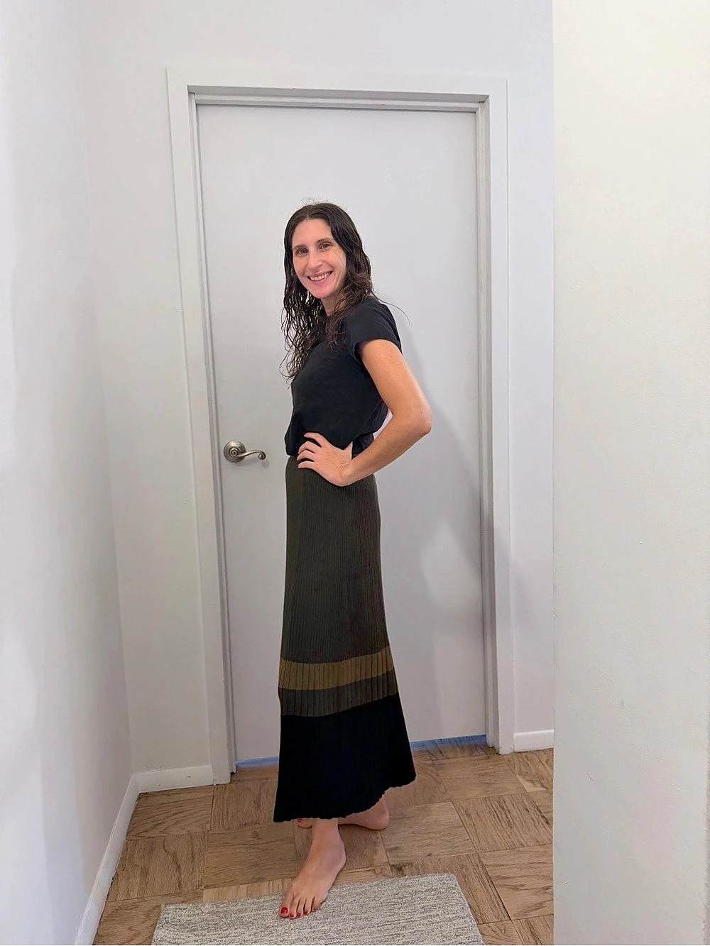 Uniqlo C Color Block Pleated midi Skirt in Green & Black Medium Like